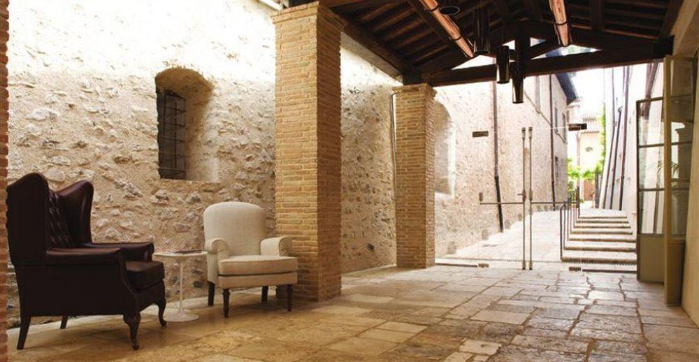 Relais & Chateaux Palazzo Seneca Норчія Екстер'єр фото