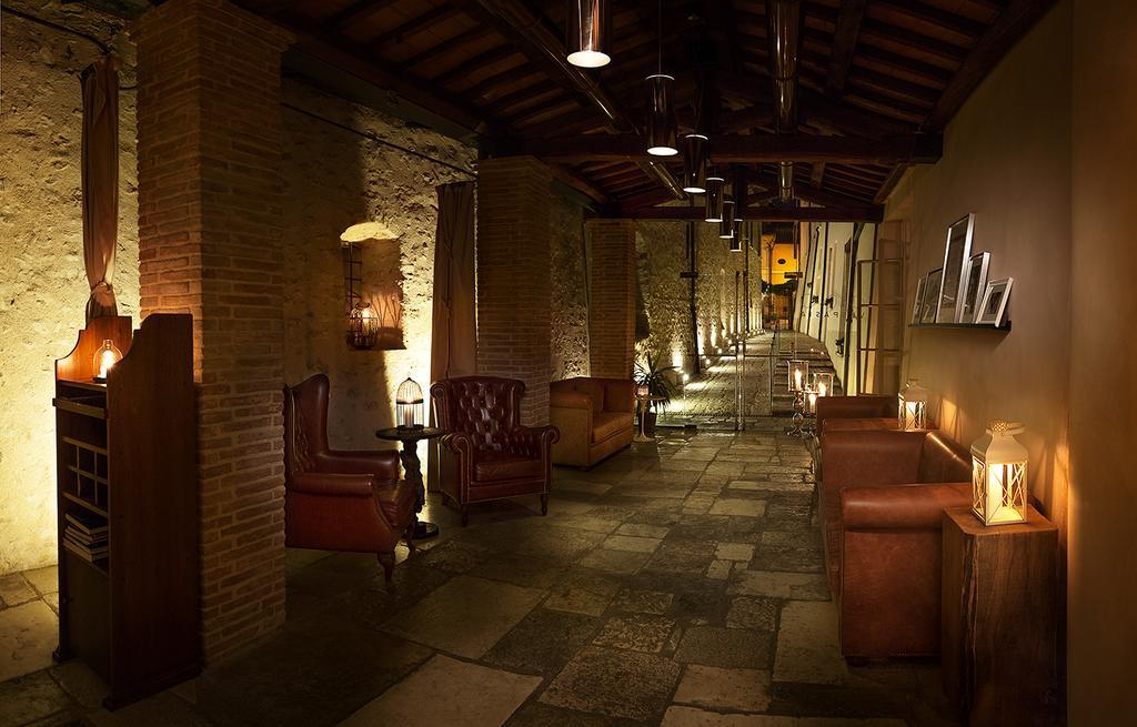 Relais & Chateaux Palazzo Seneca Норчія Екстер'єр фото