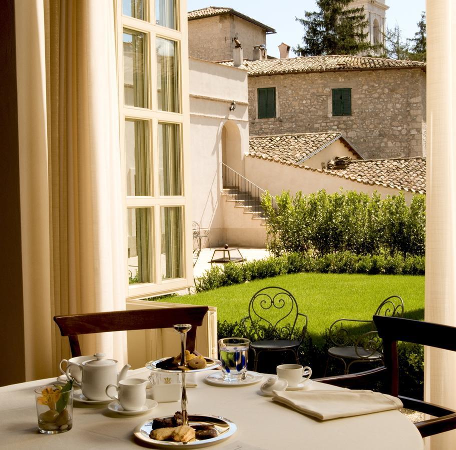 Relais & Chateaux Palazzo Seneca Норчія Екстер'єр фото