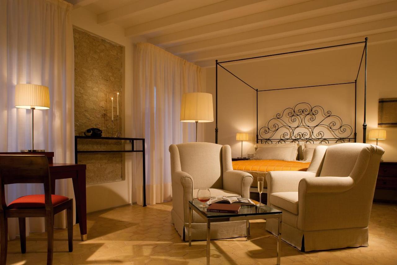 Relais & Chateaux Palazzo Seneca Норчія Екстер'єр фото